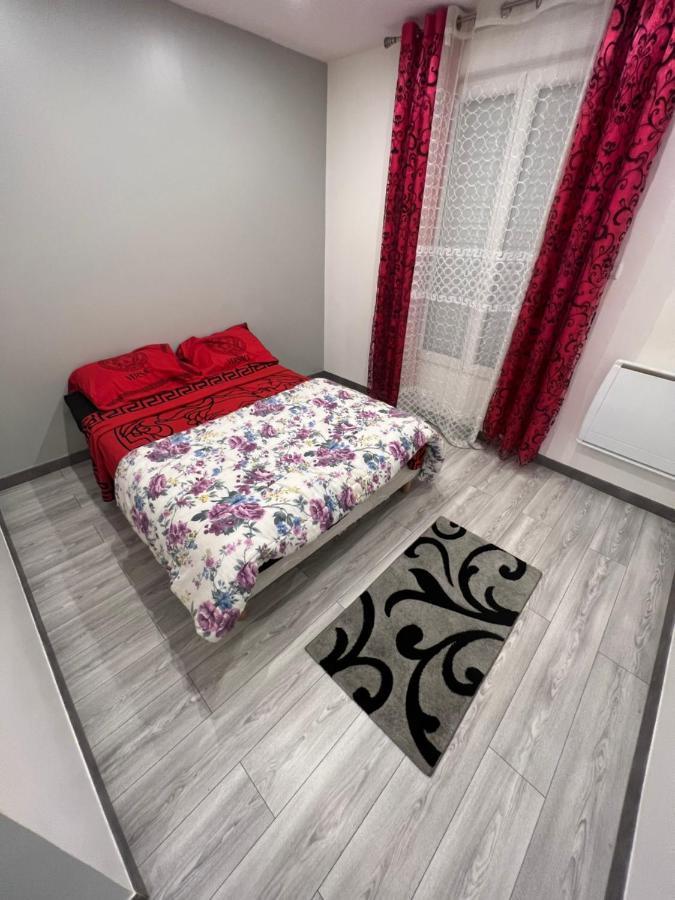 Ferienwohnung Zekri Livry-Gargan Exterior foto