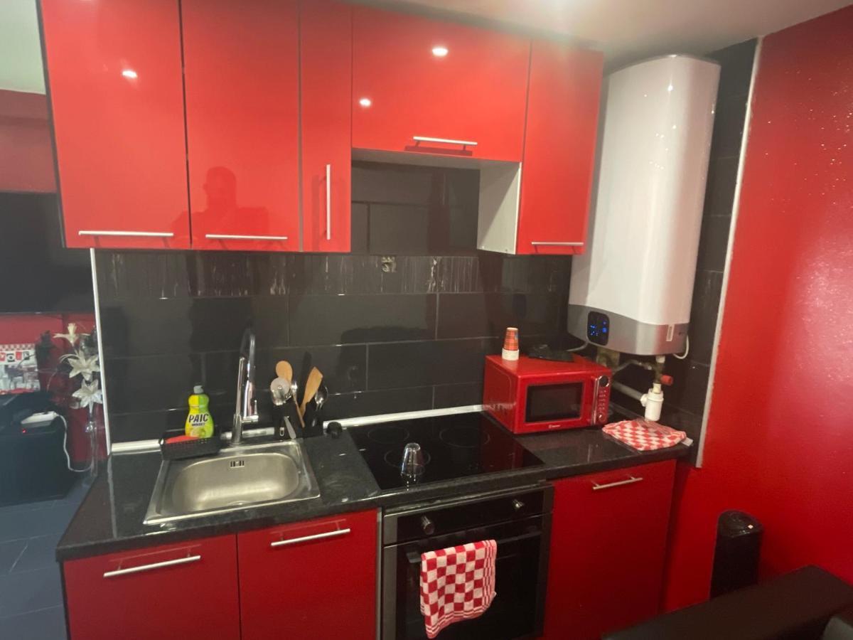 Ferienwohnung Zekri Livry-Gargan Exterior foto